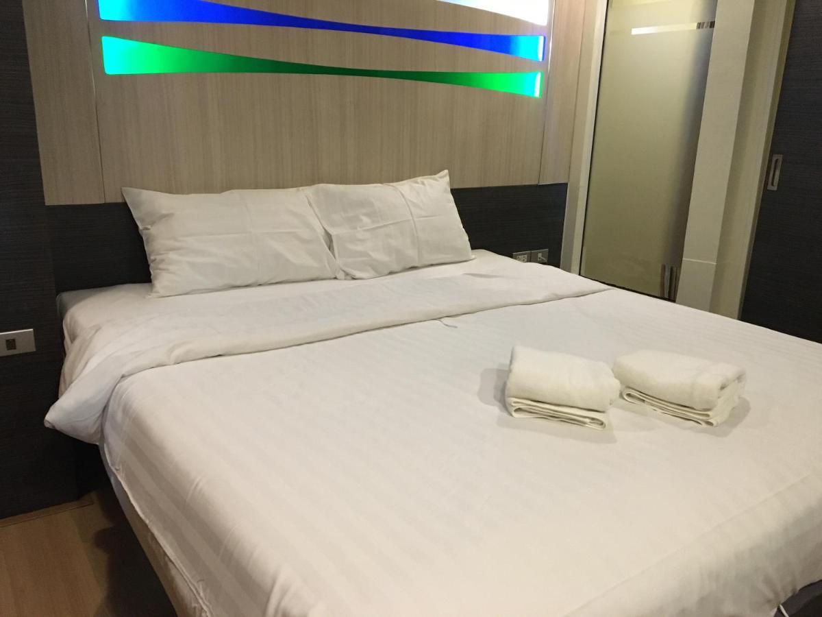 Orion Rooms Sukhumvit 11 Bangkok Exterior photo