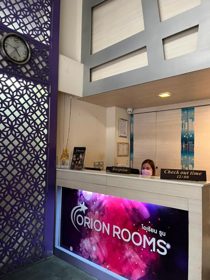 Orion Rooms Sukhumvit 11 Bangkok Exterior photo