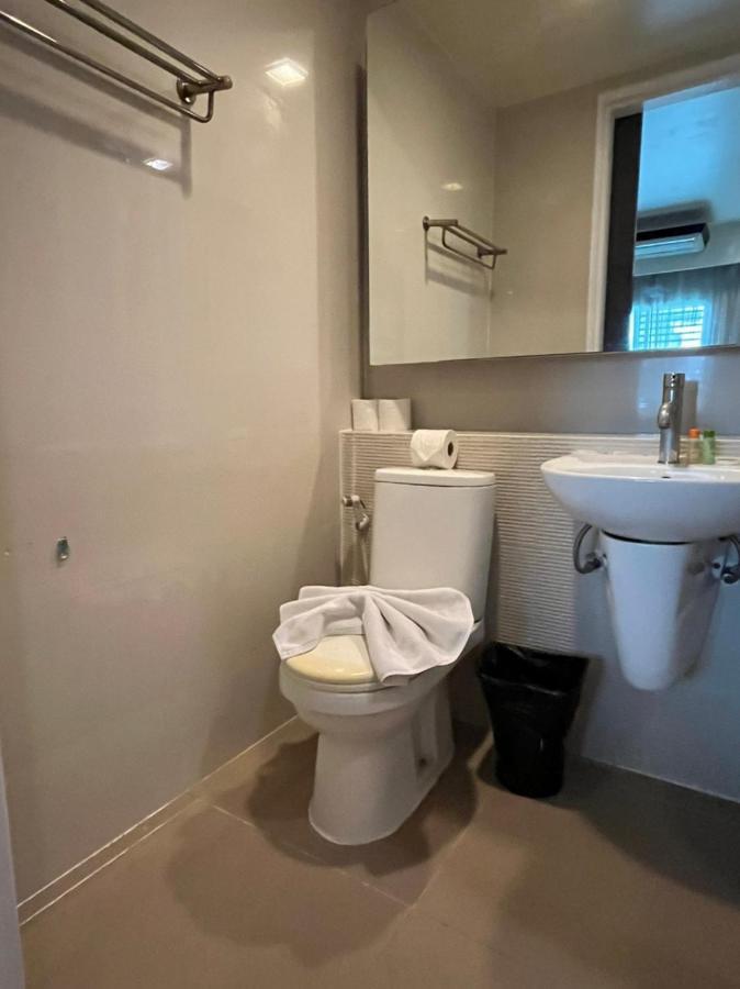 Orion Rooms Sukhumvit 11 Bangkok Exterior photo